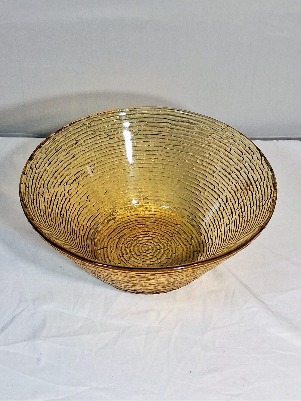 Vintage Anchor Hocking 11" Soreno Honey Amber Textured Serving Salad/ Fruit Bowl